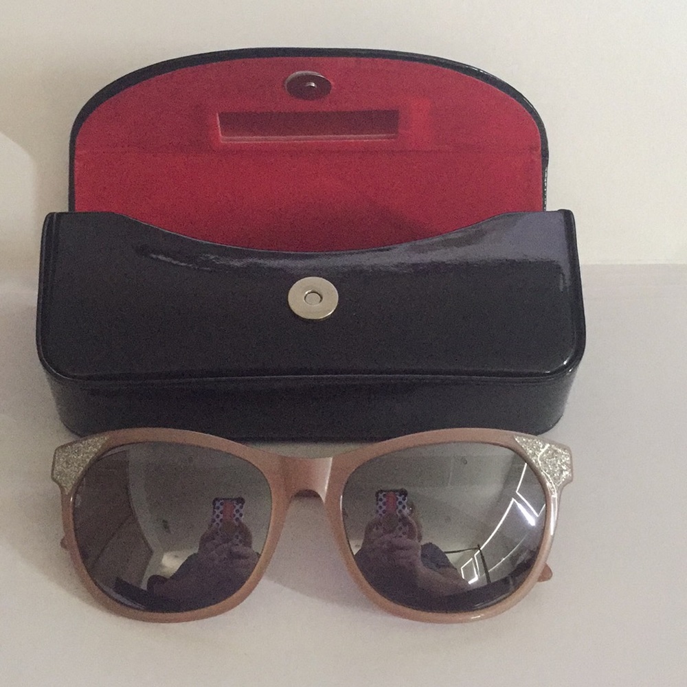 Lulu Guinness L127 Sunglasses - New View 4